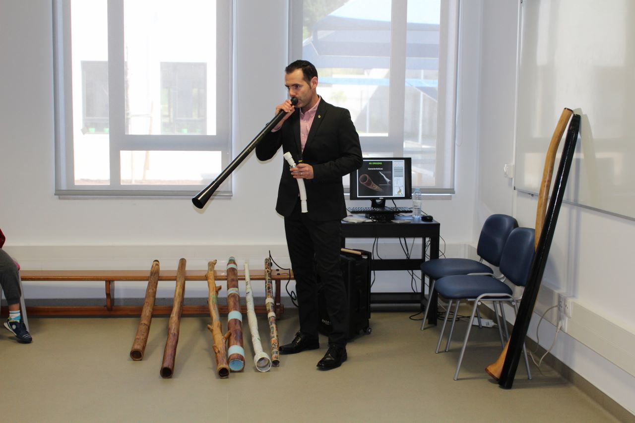 apresentacao didgeridoo escolas portugal relaxvibration miguel maat